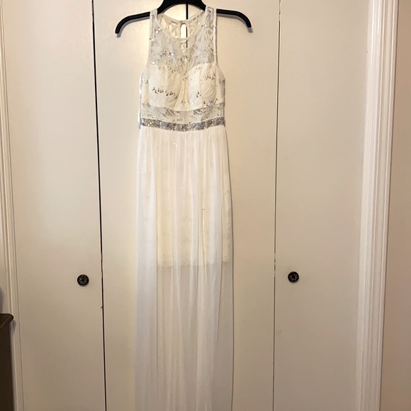 BCX White Elegant Prom Dress - Picture 1 of 4